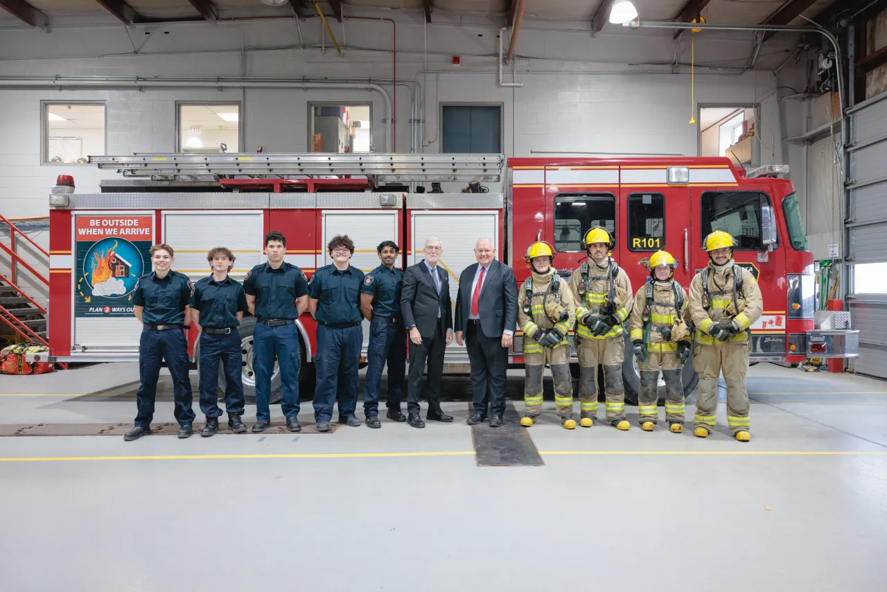 City of Markham Mayor, Frank Scarpitti and Seneca Polytechnic President, David Agnew, are joined by students from Seneca Polytechnic’s School of Fire Protection Engineering Technology
